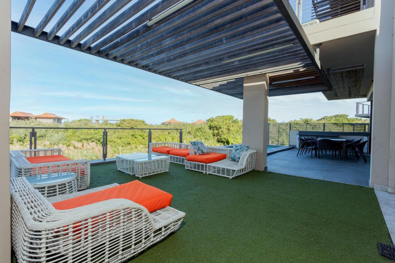Villa 10-11 Ocean's Edge, Zimbali - 8 Bedroom *