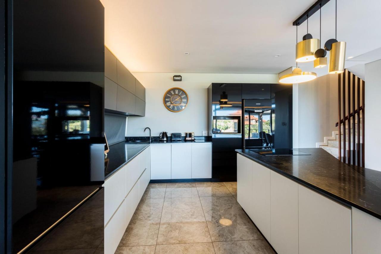 10-11 Ocean's Edge, Zimbali - 8 Bedroom Villa Ballito